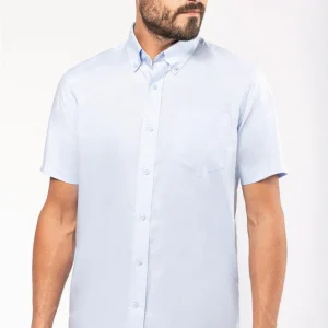 CAMISA MANGA CURTA EM OXFORD DE TRATAMENTO FÁCIL