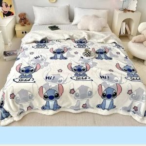 Plaid Polaire Stitch Disney